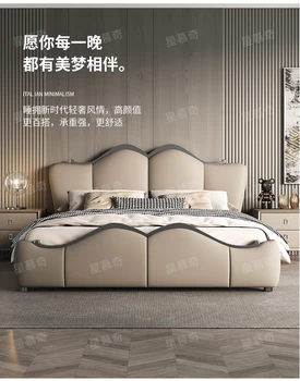 2023 Нова модерна светла луксозно легло в основната спалня, проста атмосфера висок клас, 2-метрова двойно мека чанта, италианска кожена легло